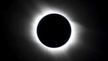 Image of Rare ‘Hybrid’ Solar Eclipse on November 3, 2013