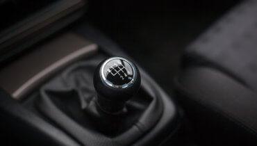Image of Pros and Cons: Manual Transmissions