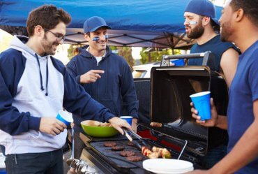 Image of a How to Throw a Safe and Fun Tailgating Party
