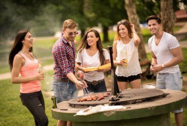 Image of a 5 Backyard Barbecue Safety Tips for Families