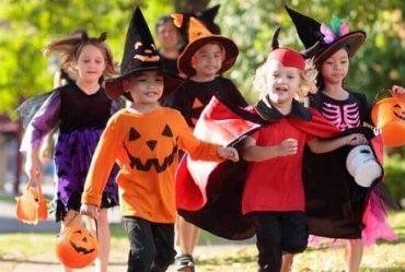 Image of a 25 Halloween Safety Tips