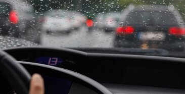 Image of a 5 Tips to Remember for Driving Safely in the Rain