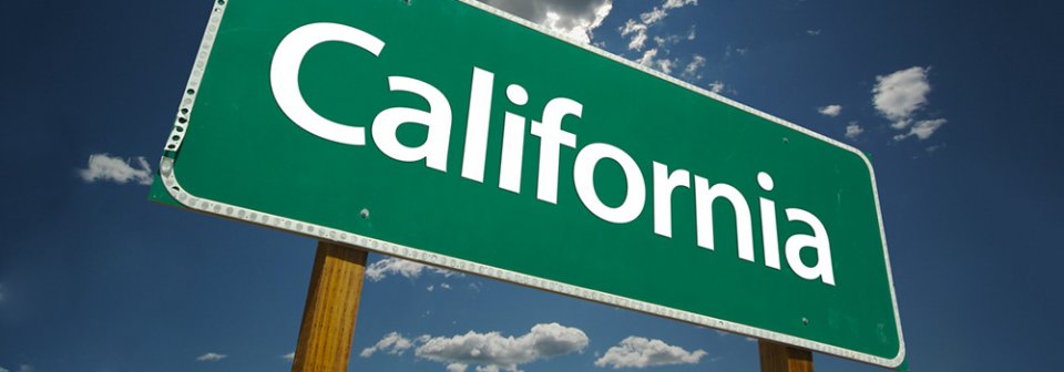 A road sign that reads California to illustrate the insurance requirements and coverage for that state.