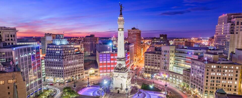 A panoramic view of a city in Indiana that illustrates the Indiana car insurance requirements