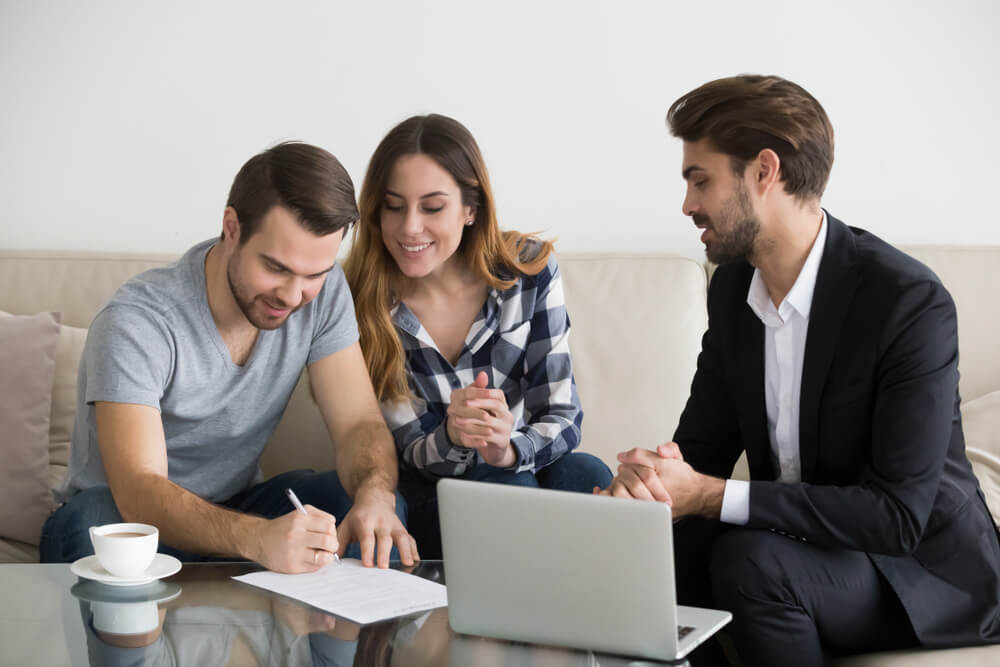 renters signing contract with first time landlord 