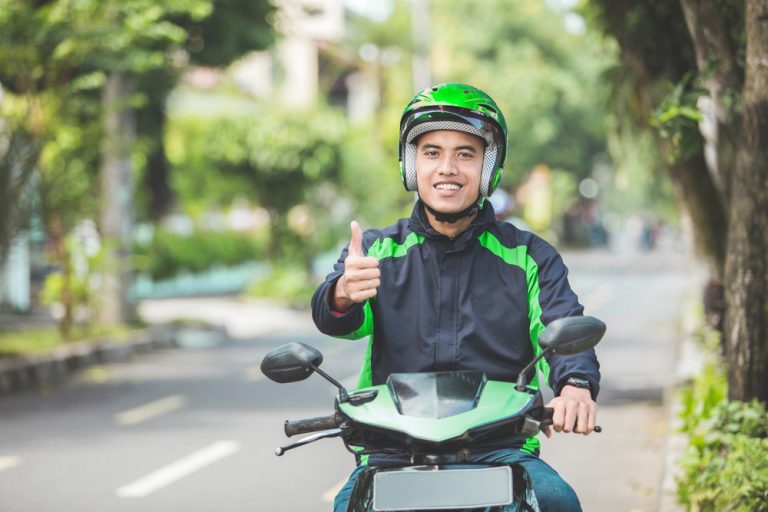 Why Should You Wear a Motorcycle Helmet? Freeway Insurance