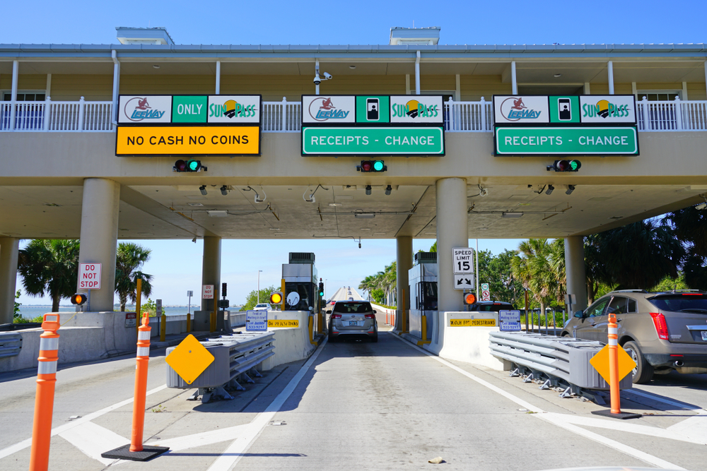 SunPass toll booth in Florida