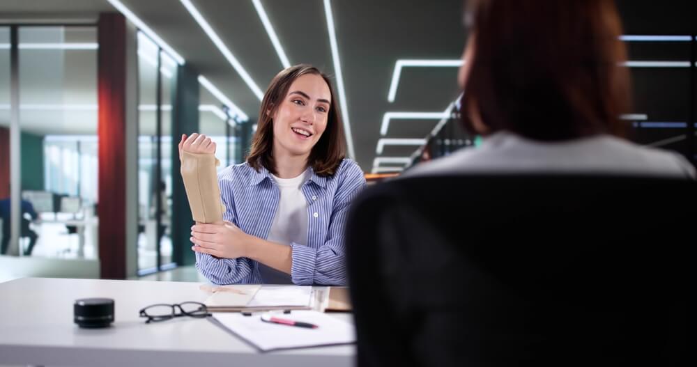 Understanding the Difference Between Workers’ Comp and General Liability Insurance: Which Coverage Does Your Business Need? 