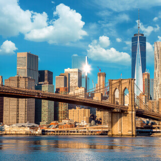 Skyline of downtown New York, Brooklin Bridge and Manhattan at the early morning sun light