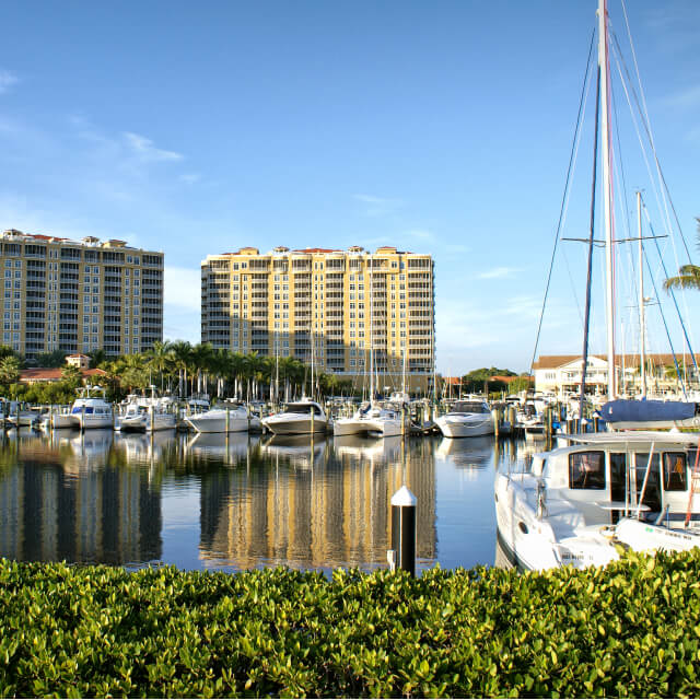 Panoramic view of a bay with boats in cape coral florida