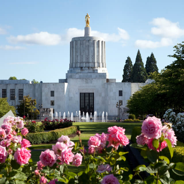 Panoramic view of the Oregon Capital Building in Salem, cheap car insurance in Salem