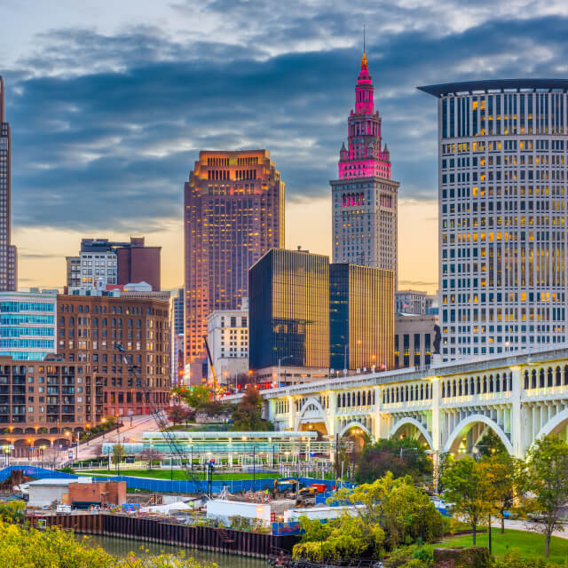 Downtown Cleveland city skyline
