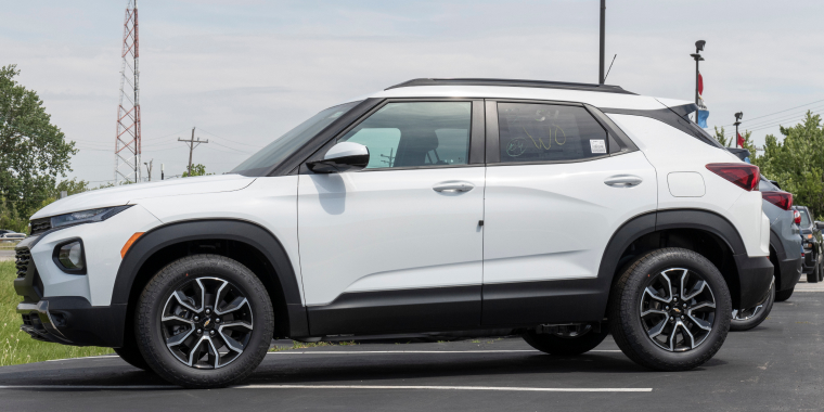 2021 White Chevy Trailblazer