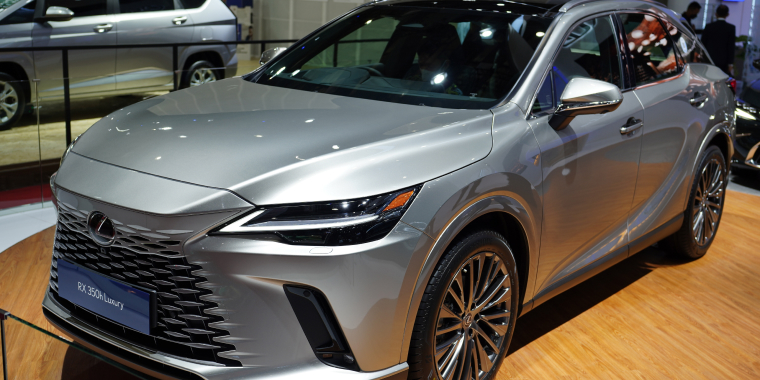 The All New Lexus RX 350h Luxury car was exhibited at the 2023 Jakarta Auto Week (JAW) automotive event. – cheap car insurance