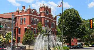 A distinctive fountain located in Market Square in the downtown area of Bloomsburg – cheap car insurance in Pennsylvania.