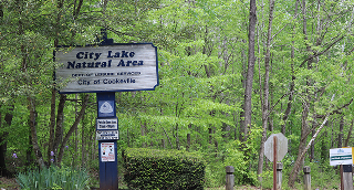 Sign at the entrance of the City Lake Natural Area in Cookeville – cheap car insurance in Tennessee.