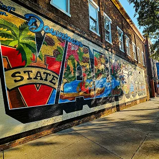 The historic downtown Valdosta in the summer – cheap car insurance in Georgia.