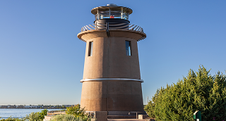 Clover Island Lighthouse Kennewick port – cheap car insurance in Washington.