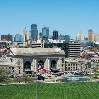 Street scenes in kansas city downtown.