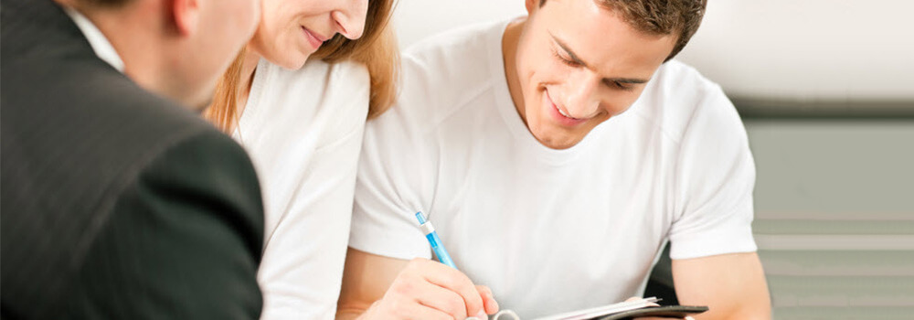 7 Reasons to Switch to a Different Car Insurance Company