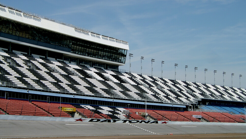 Daytona 500 Survival Guide: What to Bring, Wear, and Expect 